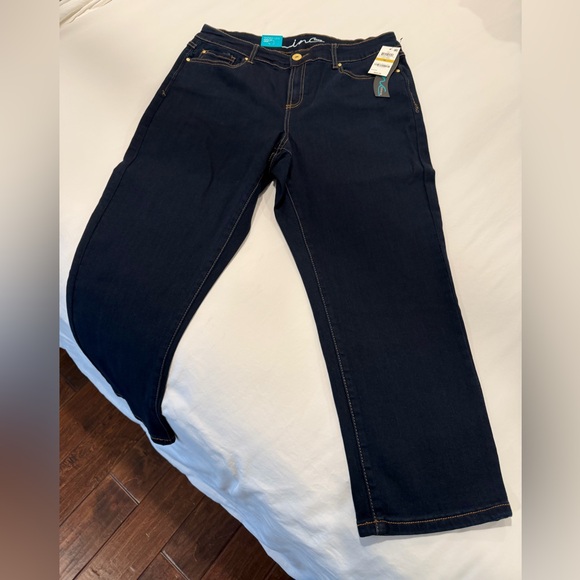 INC International Concepts Denim - INC International Concepts Dark Blue Women's Curvy Fit Crop Denim size 14